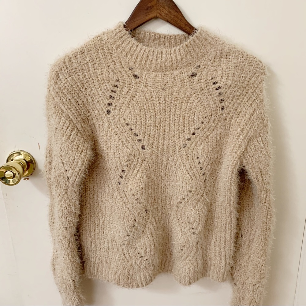 🎁 Freshman fuzzy plush eyelash sweater Medium